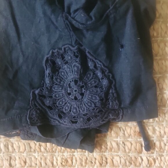 Love Tree Blue Women's Shorts - Picture 4 of 4